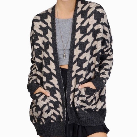 Dance & Marvel Sweaters - Dance & Marvel Open Front Houndstooth Cardigan